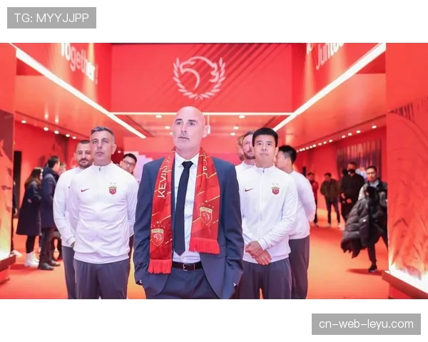 海港中场失控导致防线受压 新援融入缓慢体系衔接脱节 海港中场失控导致防线受压 新援融入缓慢体系衔接脱节